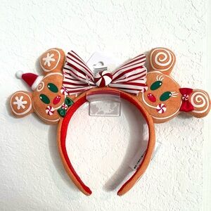 NWT! AUTHENTIC Disney Parks Gingerbread Mouse Ears with Red Accents